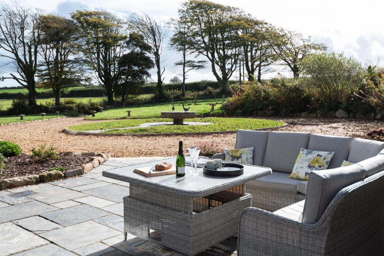 보드민 Trevidgeowe Farmhouse B&B 외부 사진